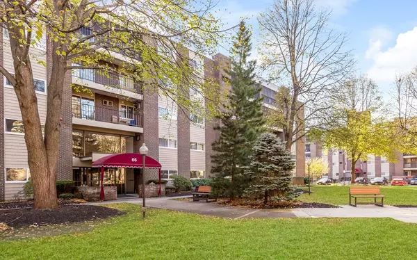 66 Main St #17A, Stoneham, MA 02180