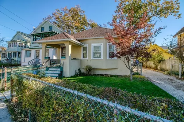 15 Washington St, Springfield, MA 01108