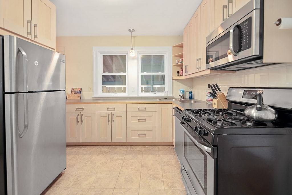 Medford, MA 02155,22 Edison Ave