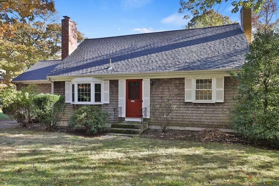 125 Long Pond Dr, Harwich, MA 02645