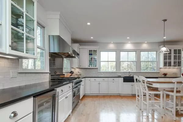Dover, MA 02030,102 Pegan Ln