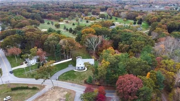 East Greenwich, RI 02818,120 South Rd