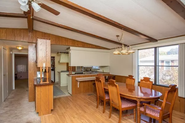 West Bridgewater, MA 02379,35 Victorian Way