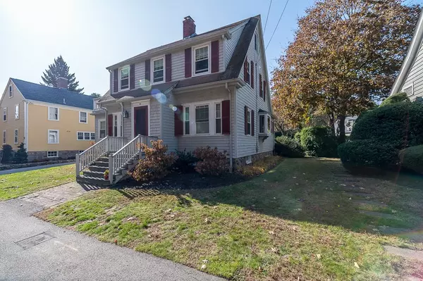 Manchester, MA 01944,50 Pine St