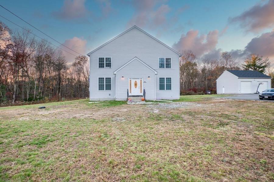 284-R E State St, Granby, MA 01033