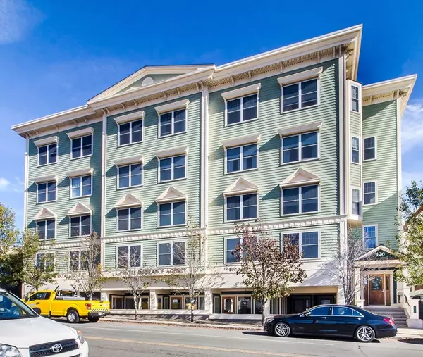 426 Main St #108, Stoneham, MA 02180