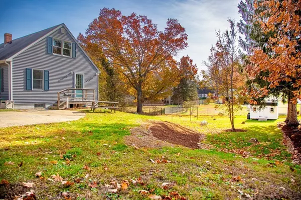 Amesbury, MA 01913,17 W. Winkley