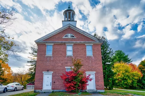 Northborough, MA 01532,10 School St