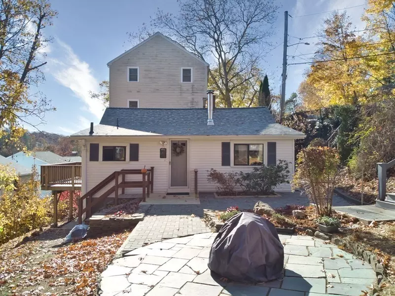 158 Pine Hill Cir, Waltham, MA 02451