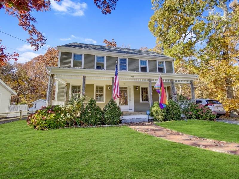 723 Rocky Hill Rd, Plymouth, MA 02360