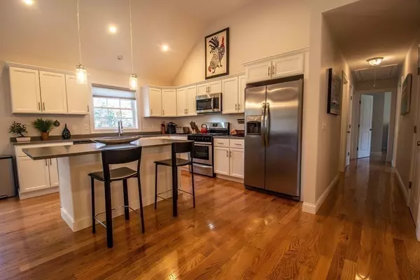 Abington, MA 02351,98 Linwood St