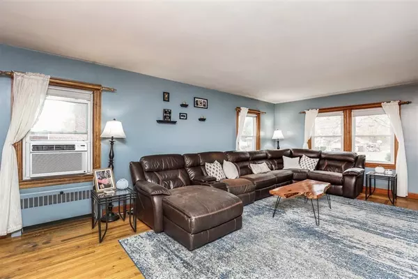 Blackstone, MA 01504,36 Mendon Street