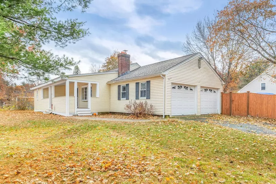 6 Randall Rd, Ipswich, MA 01938