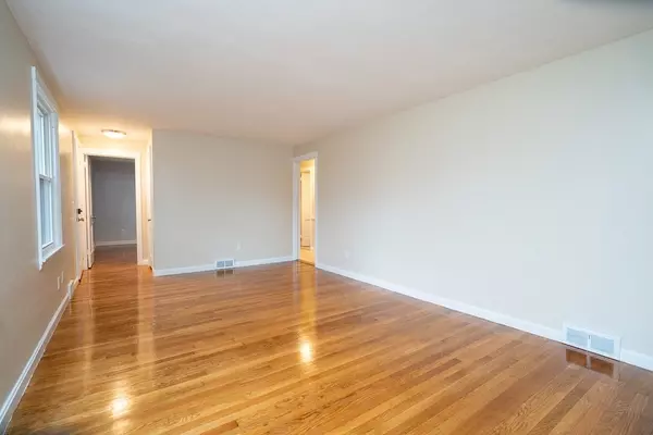 Springfield, MA 01118,25 Mayflower Rd