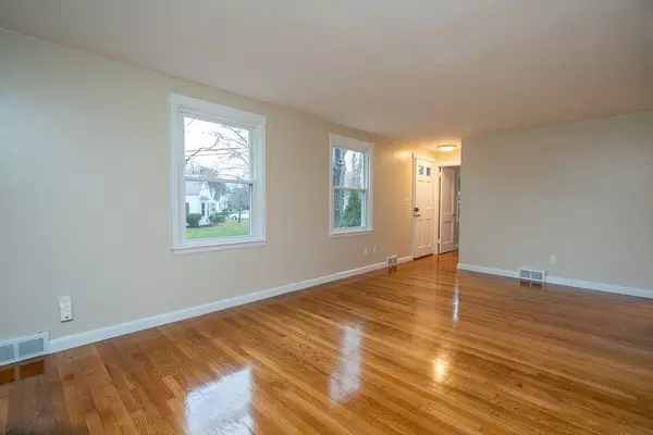 Springfield, MA 01118,25 Mayflower Rd