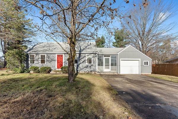 32 Mayflower Dr, Lancaster, MA 01523