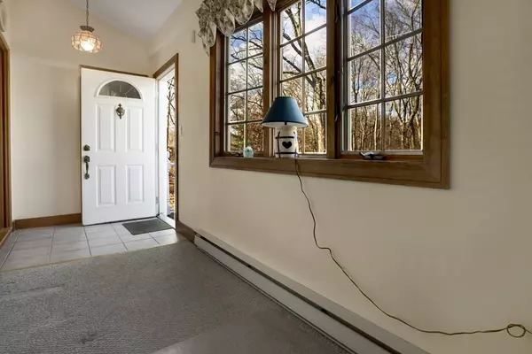 Saugus, MA 01906,36 Eustis St