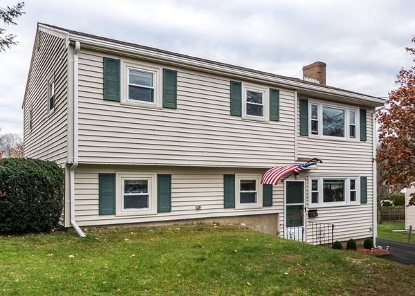 170 Ravenswood Road, Waltham, MA 02453