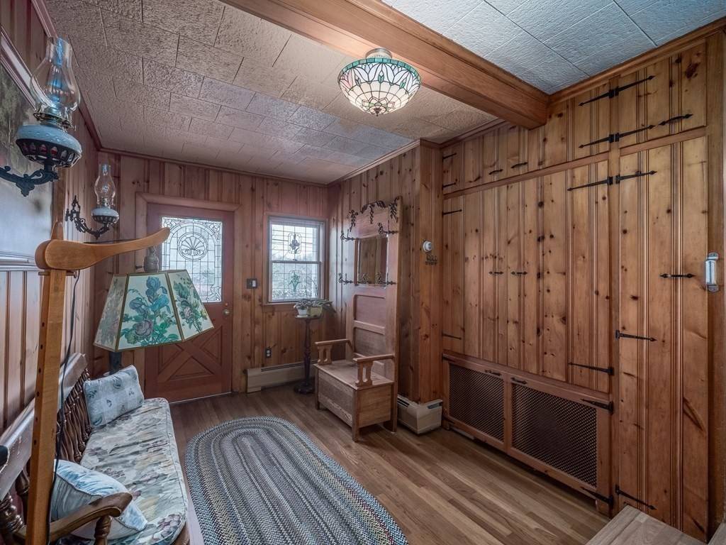 Acushnet, MA 02743,90 Nyes Ln