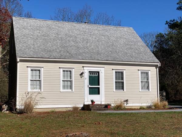 12 Sheriffs Ln, Sandwich, MA 02537