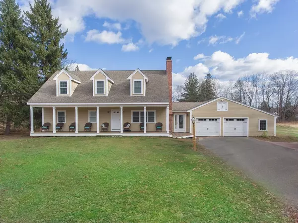 3 Bear Hill Rd, Merrimac, MA 01860