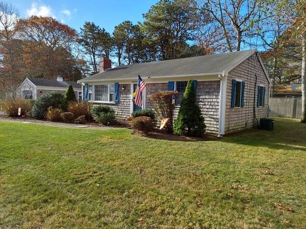 61 Mattakese, Yarmouth, MA 02673