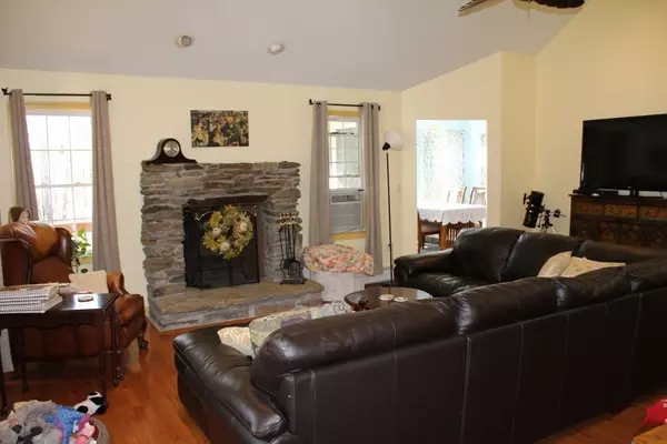 Barre, MA 01005,58 Sibley