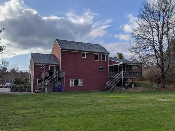 Dunstable, MA 01827,36 Woods Ct