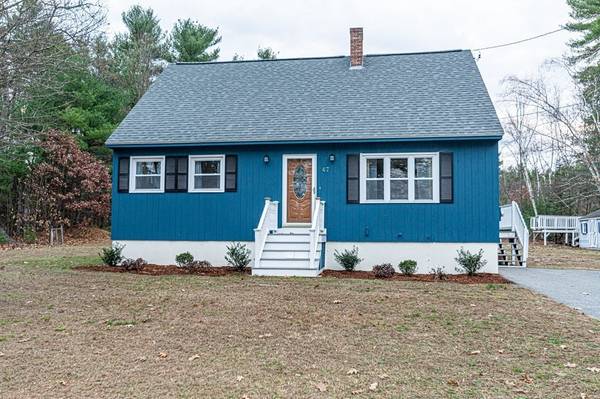 47 Norris Rd, Tyngsborough, MA 01879