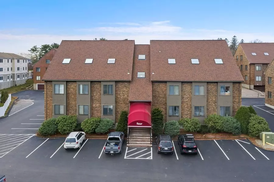 4 Cabot Place #7, Stoughton, MA 02072