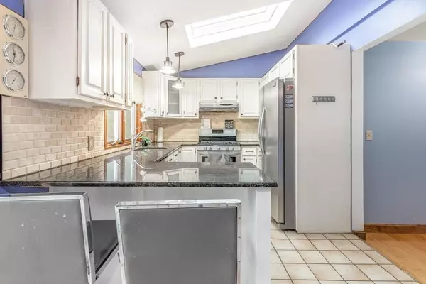 Saugus, MA 01906,78 Walden Pond Ave