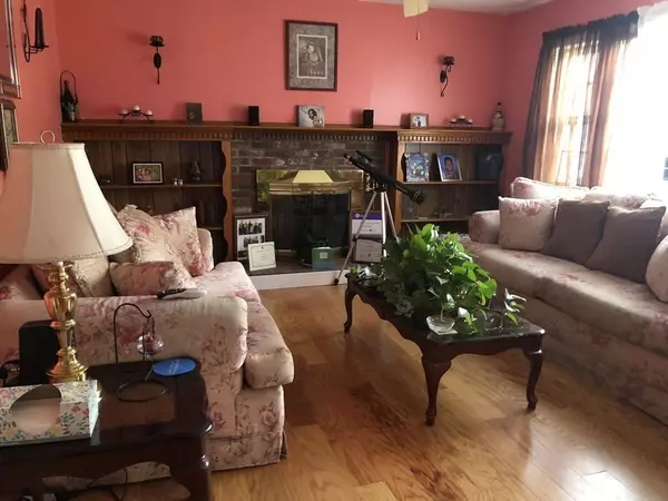 Barnstable, MA 02601,41 Arbeta Rd