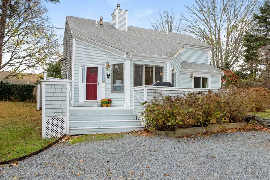 506 Crowell Rd, Chatham, MA 02650