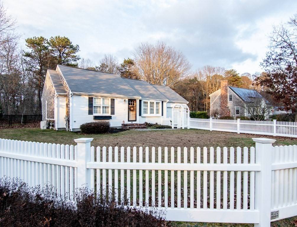 60 Tara Ter, Bourne, MA 02532
