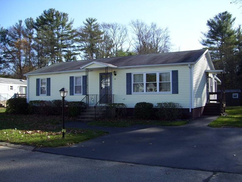 16 Silver Birch La, Kingston, MA 02364