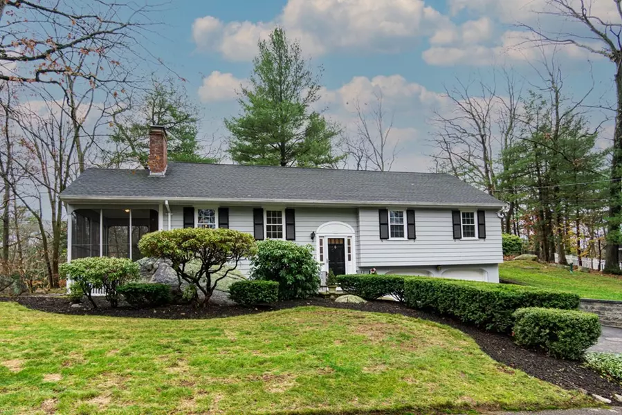 37 Doncaster Circle, Lynnfield, MA 01940