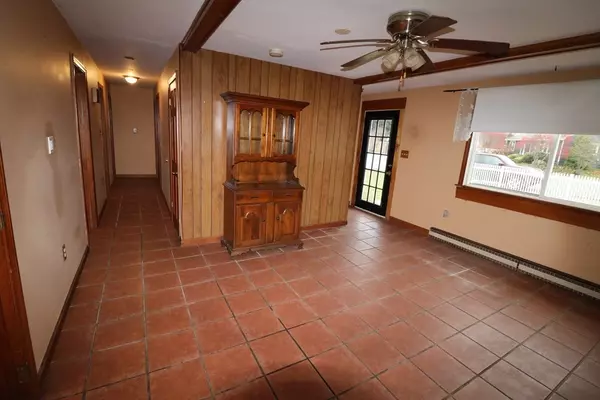 Rockport, MA 01966,14 Hodgkins Road