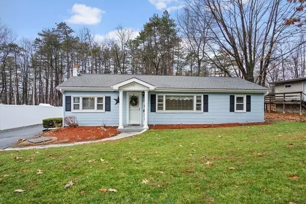 Lunenburg, MA 01462,121 S Row Rd