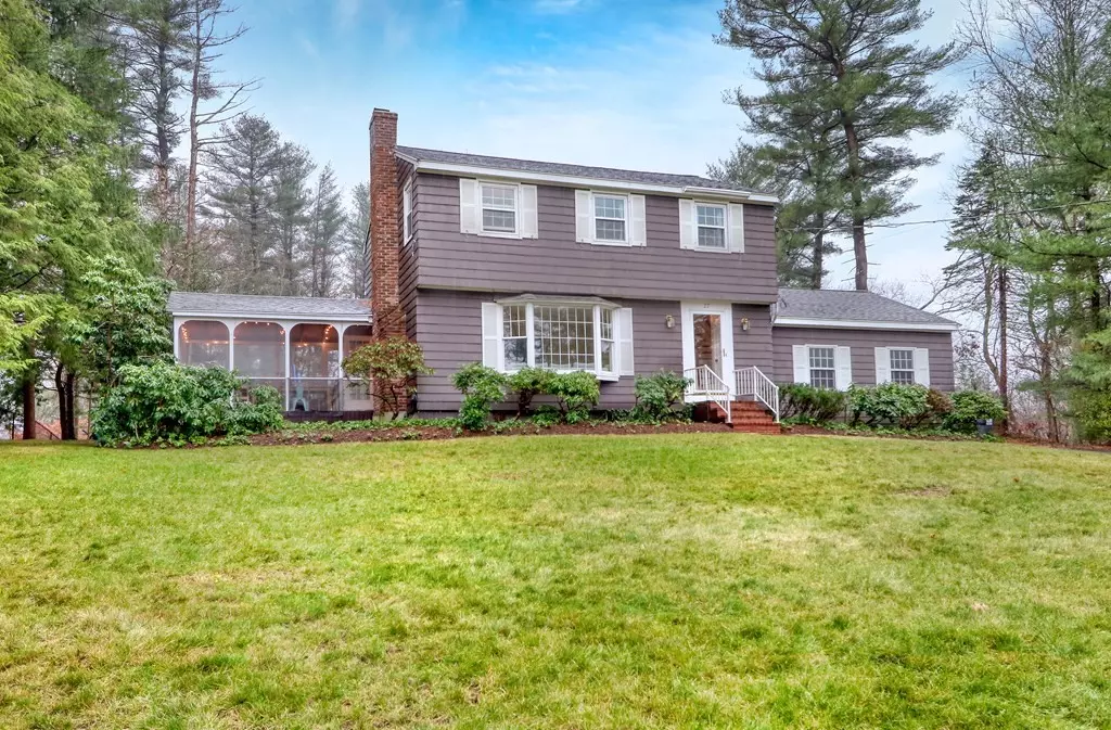 Medfield, MA 02052,27 Marlyn Rd