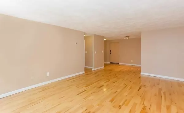 84 Grant St #2, Somerville, MA 02145