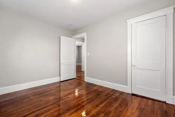 Boston, MA 02124,3 Bailey St