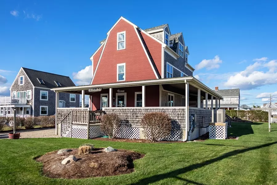 36 Old Beach Rd, Marshfield, MA 02050