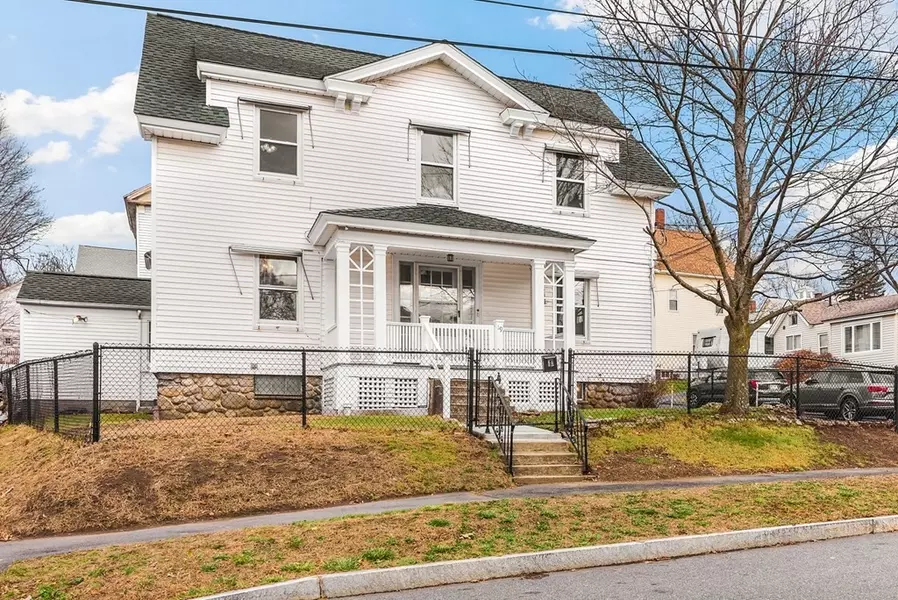 19 High St, Ware, MA 01082