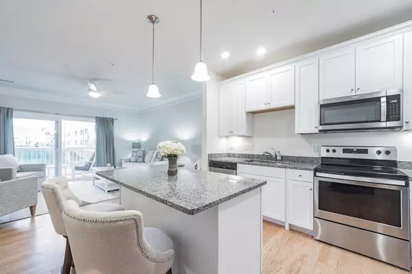2 Francis Drive #202, Andover, MA 01810