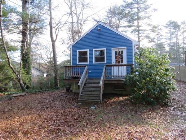 13 Pond View Way, Carver, MA 02330