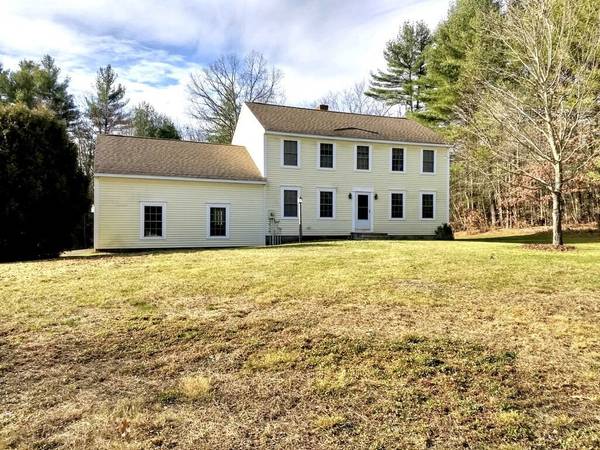 203 Farm Pond Road, Oakham, MA 01068