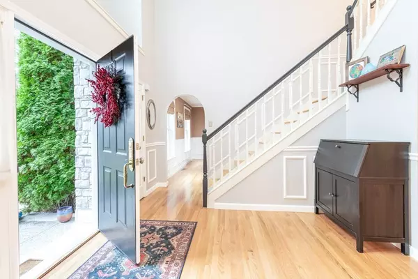 Weston, MA 02493,42 Willard Road