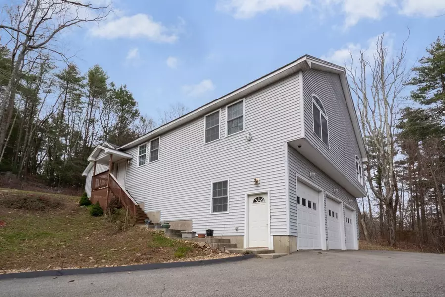 10 Old County Rd, Holland, MA 01521