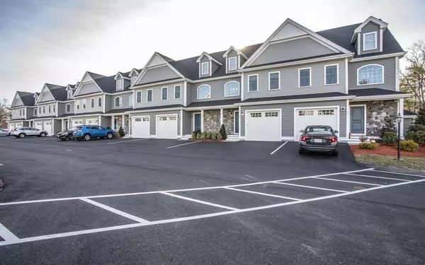 Lakeville, MA 02347,70 Lebaron Blvd. #10