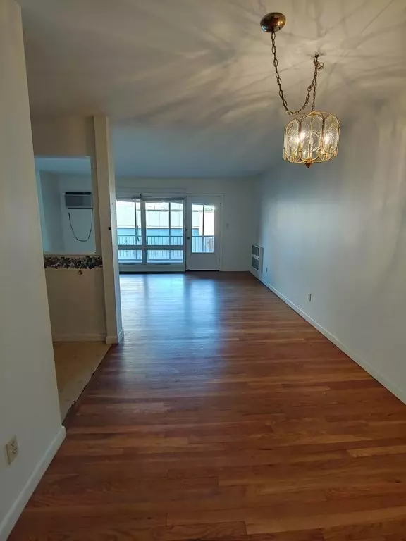 West Springfield, MA 01089,95 Park Ave #10